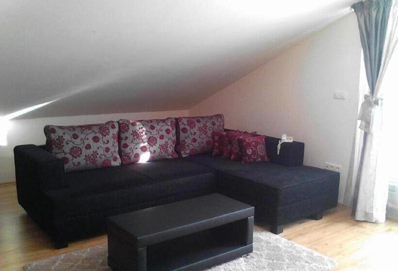 סוויטת דלוקס 2 חדרים, Neva