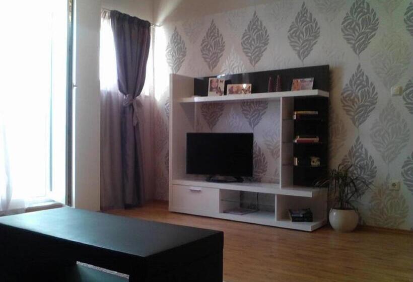 סוויטת דלוקס 2 חדרים, Neva