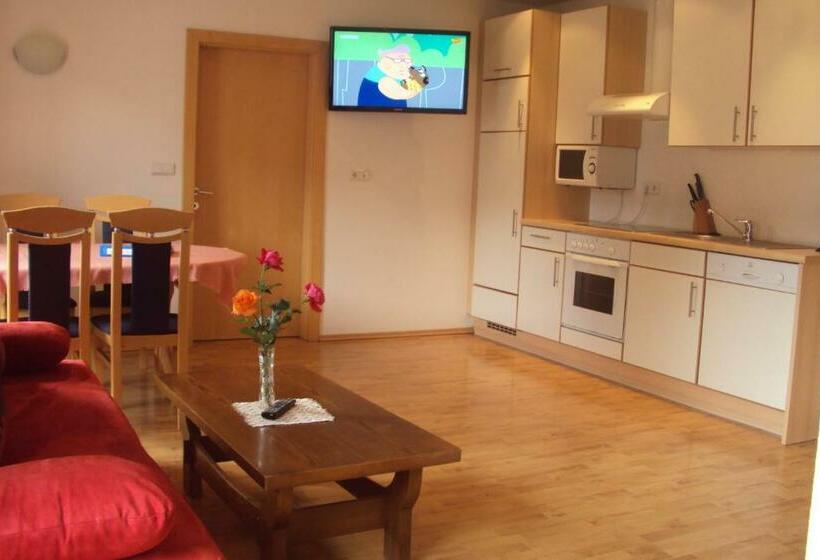 带阳台两卧公寓, Residence Klementhof