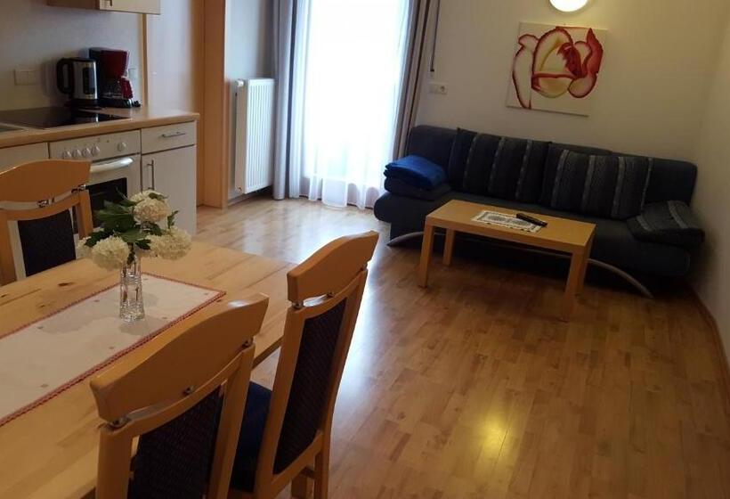 带1个卧室的带阳台的公寓, Residence Klementhof