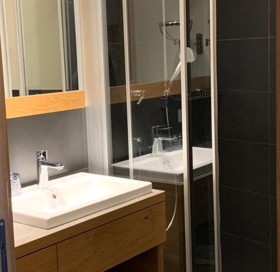 带阳台两卧公寓, Residence Sägemühle