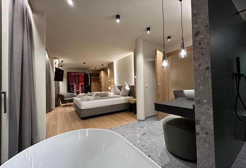 带按摩浴盆的套房, Residence Sägemühle