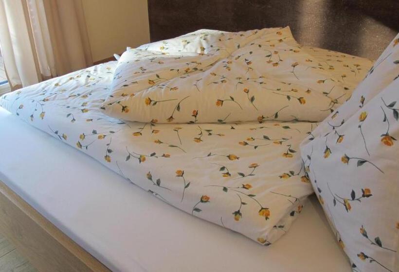 带阳台两卧公寓, Residence Sägemühle