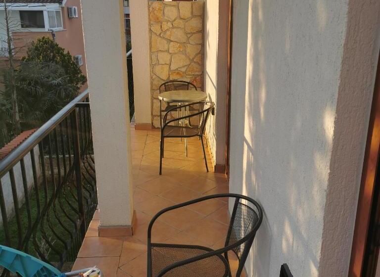 דירה בת חדר שינה 1 עם מרפסת, Rooms Milan 1370