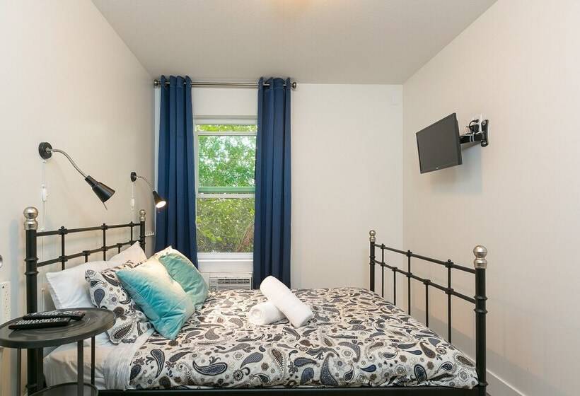 スタンダードルーム, Hi Kelowna Hostel