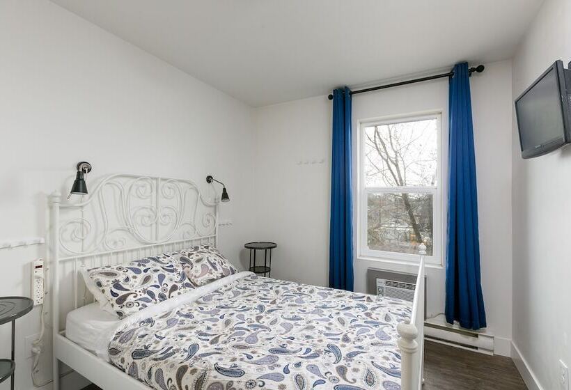 חדר סטנדרט, Hi Kelowna Hostel