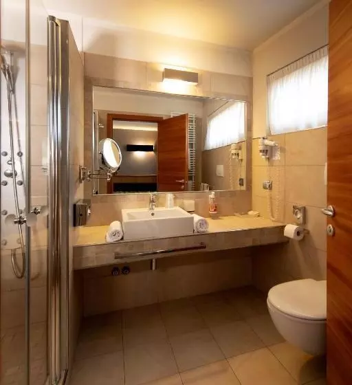 اتاق خانوادگی, Sport Hotel S. Vigilio