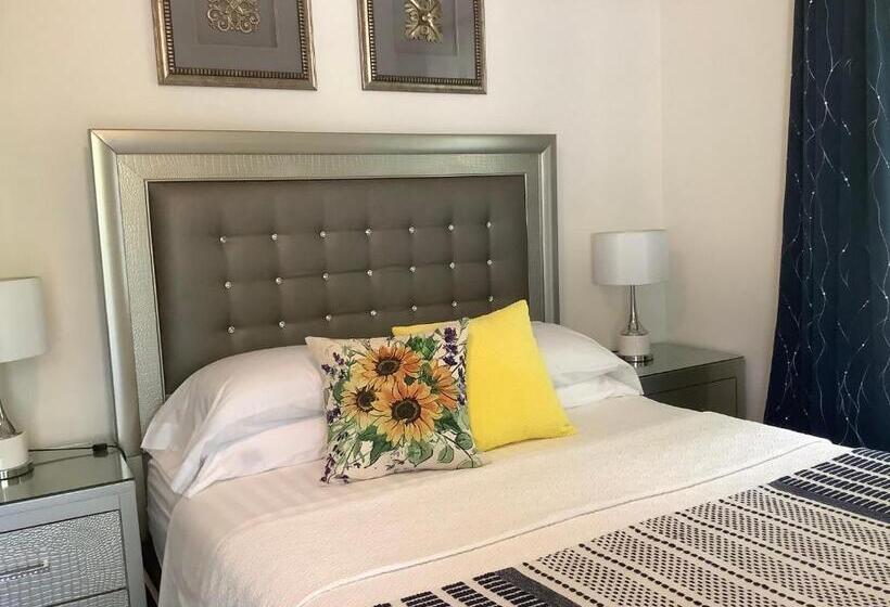 ガーデンビュースタンダードルーム, Via Veneto Old Town