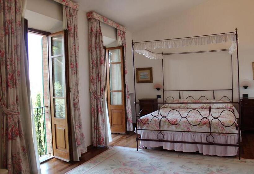آپارتمان 4 خوابه, Villa Agostoli