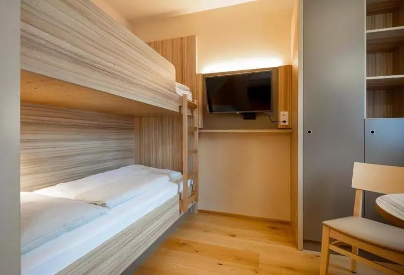 Huoneisto 1 Makuuhuone, Jufa Hotel Malbun