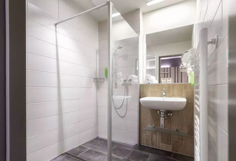 Standard Neljän Hengen Huone, Jufa Hotel Malbun