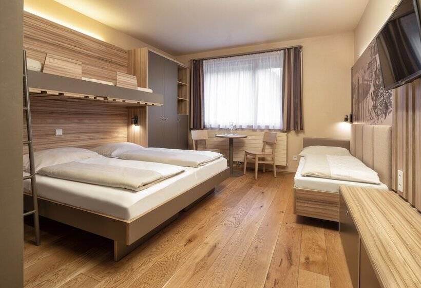 اتاق استاندارد چهار تخته, Jufa Hotel Malbun