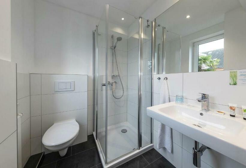 חדר קומפורט, Beach Hotel California