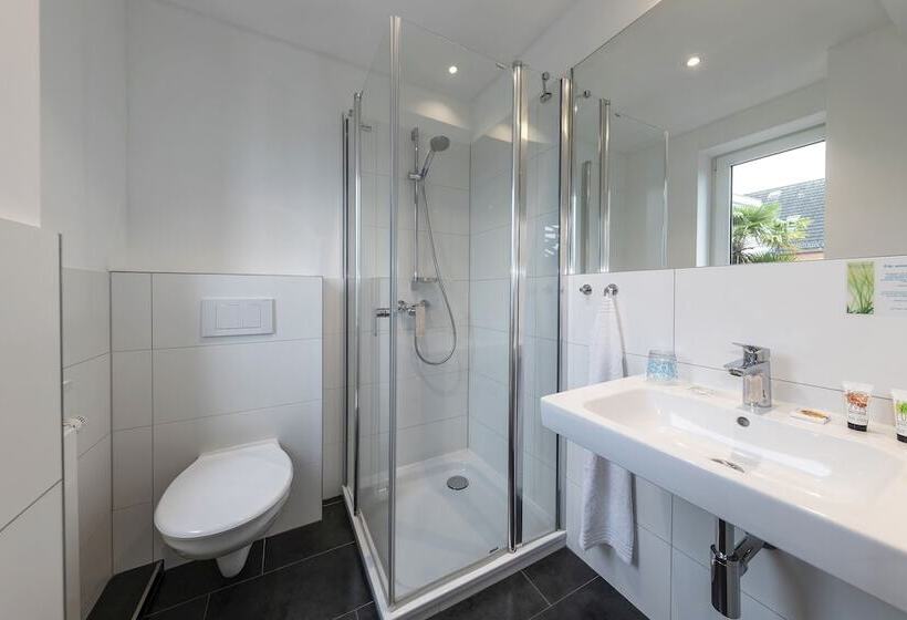 חדר קומפורט, Beach Hotel California