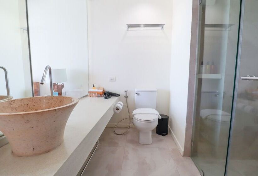 חדר דלוקס עם מרפסת, Bandara Phuket Beach Resort