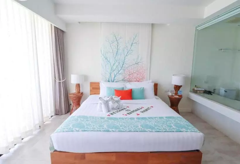 サイドオーシャンビュースタンダードルーム, Bandara Phuket Beach Resort