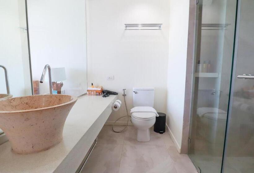 חדר סטנדרט צדדי נוף לים, Bandara Phuket Beach Resort