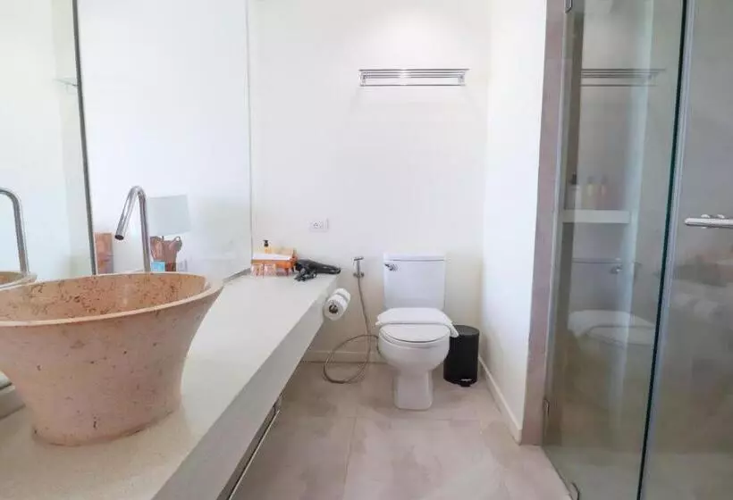 サイドオーシャンビュースタンダードルーム, Bandara Phuket Beach Resort