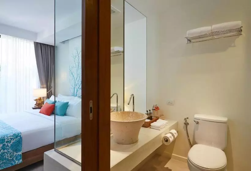 オーシャンビュースタンダードルーム, Bandara Phuket Beach Resort