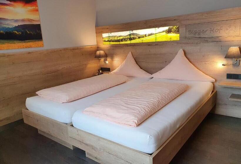 스탠다드 트리플 룸, Bigger Hof   Wirtshaus Platzhirsch Am Jahnplatz