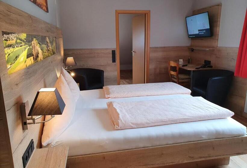 Апартаменты 2 Спальни, Bigger Hof   Wirtshaus Platzhirsch Am Jahnplatz