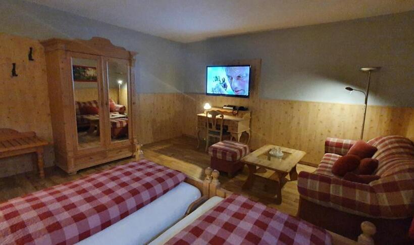 Апартаменты 1 Спальня, Bigger Hof   Wirtshaus Platzhirsch Am Jahnplatz