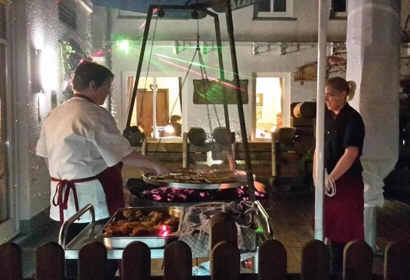 Номер Стандарт, Bigger Hof   Wirtshaus Platzhirsch Am Jahnplatz