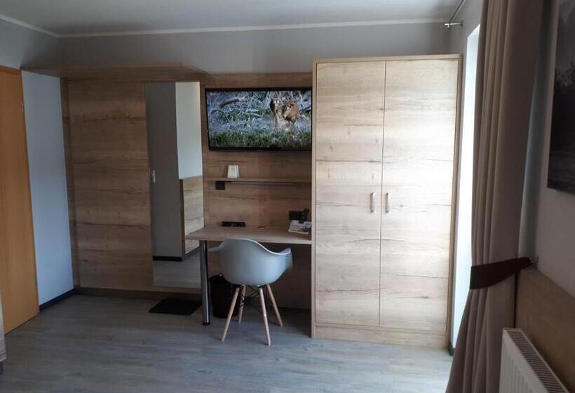 주니어 스위트 발코니, Bigger Hof   Wirtshaus Platzhirsch Am Jahnplatz