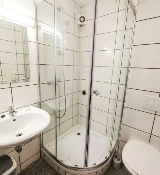 Standard-huone, Burghof