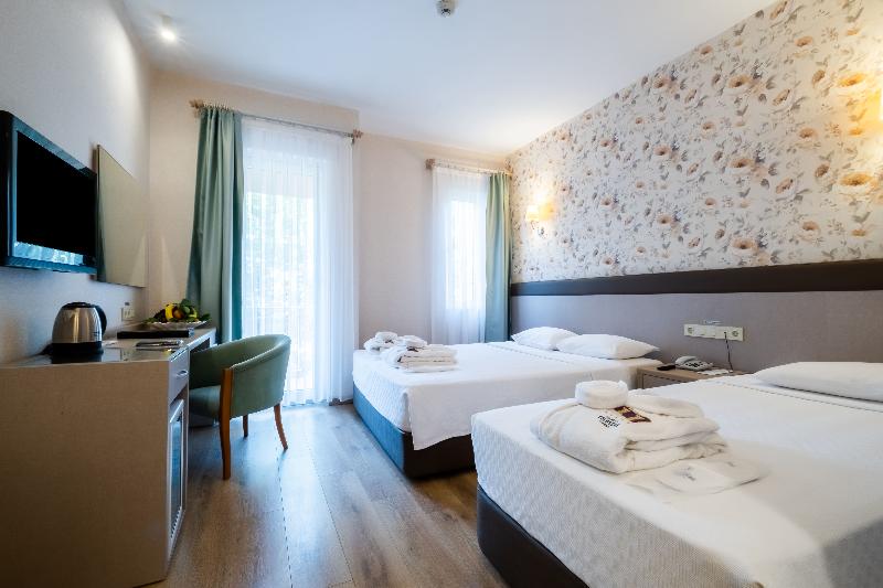 Полулюкс, Elba Premium Suites  Adults Only