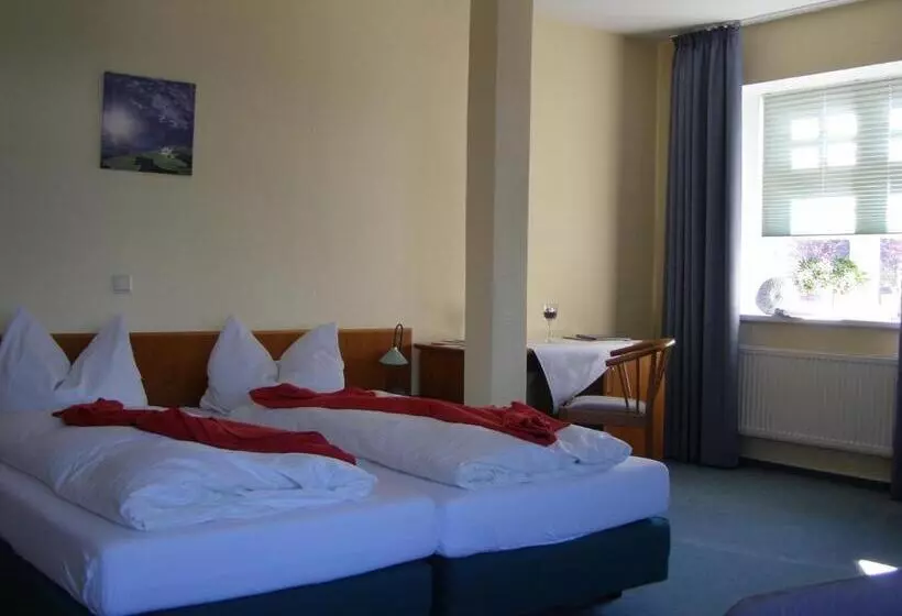 Comfort room with lake view, Fährhaus Niederkleveez