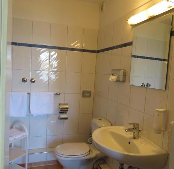 غرفة كمفورت مطلة على البحيرة, Fährhaus Niederkleveez