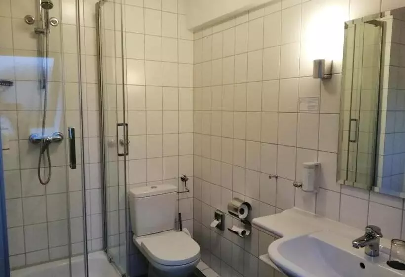 Standard-huone Puutarhanäkymä, Fährhaus Niederkleveez