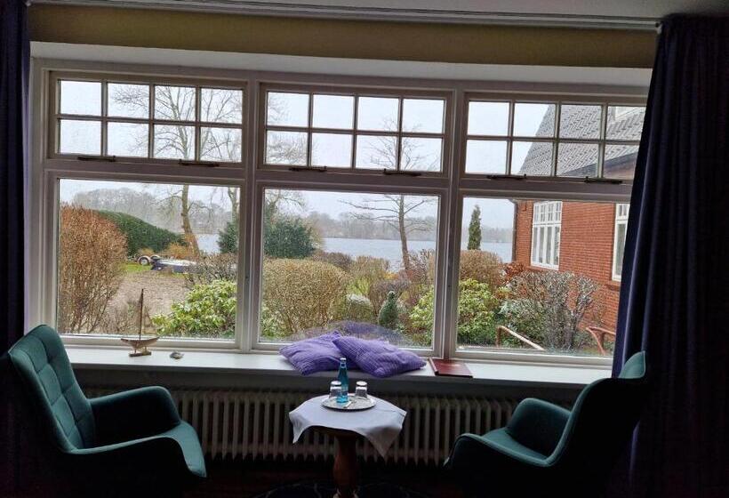 غرفة كمفورت مطلة على البحيرة, Fährhaus Niederkleveez