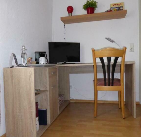 اتاق استاندارد یک نفره, Garni Tell