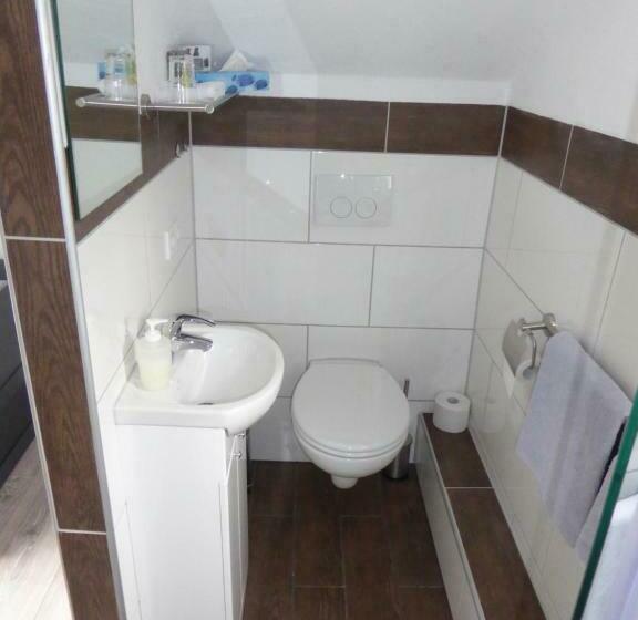 اتاق استاندارد یک نفره, Garni Tell