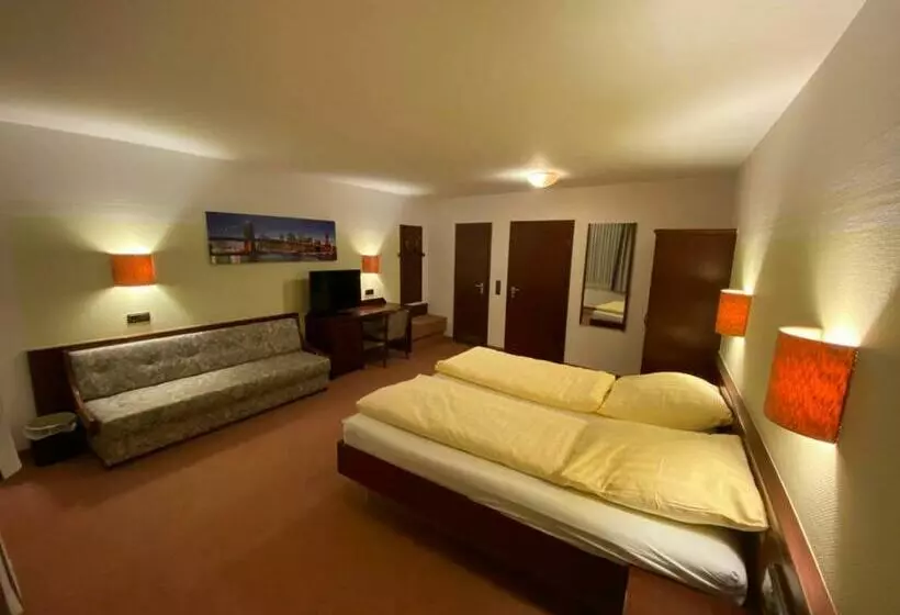 スタンダードルーム, Traditionshotel Goldener Löwe