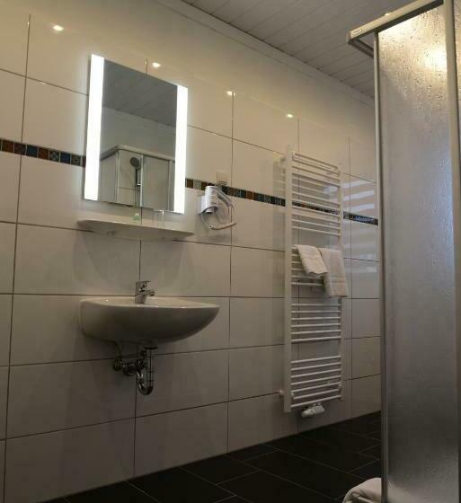 スタンダードシングルルーム, Harsshof