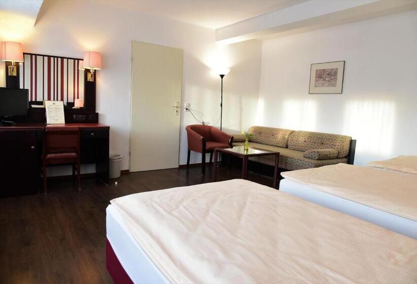 スタンダードトリプルルーム, Harsshof