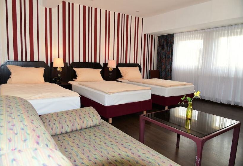 スタンダードトリプルルーム, Harsshof