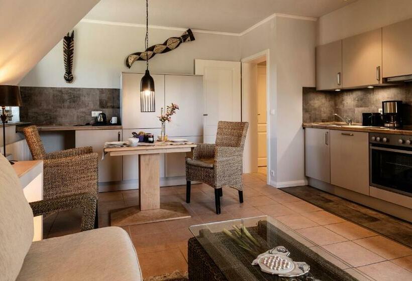 Апартаменты 1 Спальня с Балконом, Landhaus Calluna