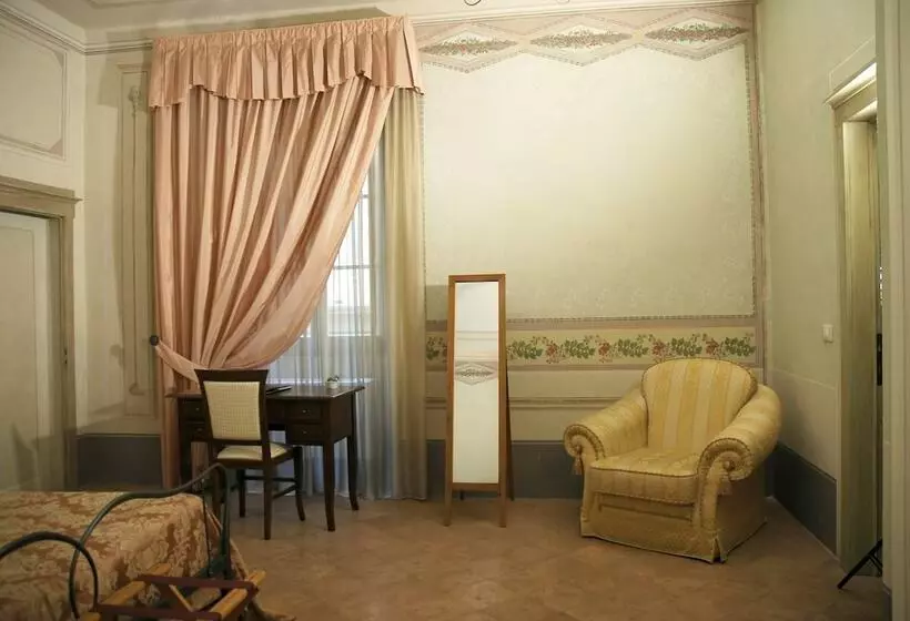 デラックスルーム, Palazzo Magi