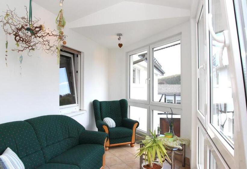 شقة غرفة واحدة, Pension Und Ferienwohnungen Schweinsberg