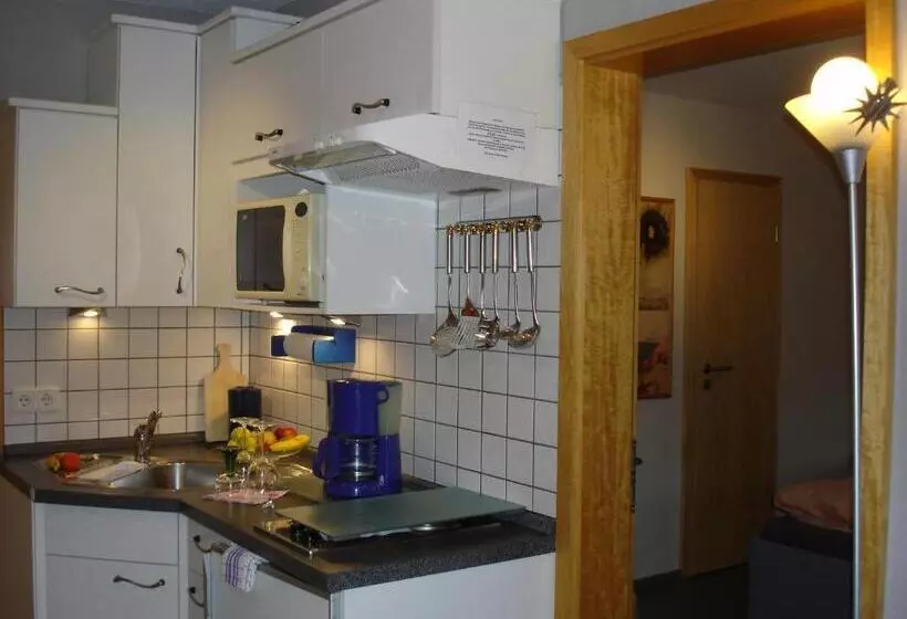 Huoneisto 1 Makuuhuone, Pension Und Ferienwohnungen Schweinsberg