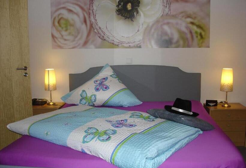 شقة غرفة واحدة, Pension Und Ferienwohnungen Schweinsberg