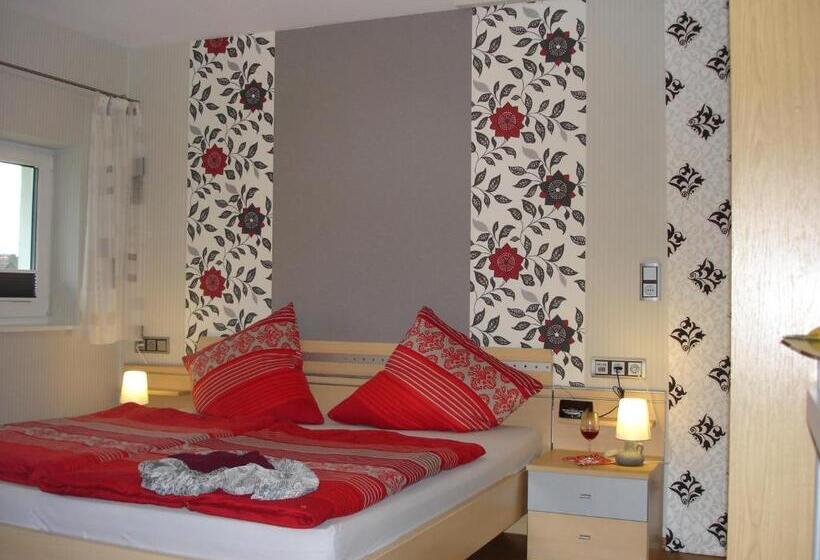 شقة غرفة واحدة, Pension Und Ferienwohnungen Schweinsberg