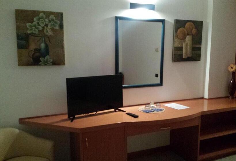 适合残疾人使用的标准间, Softwood