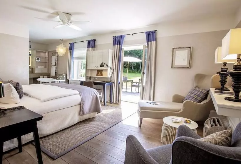 Standardzimmer Parkblick, Weissenhaus Private Nature Luxury Resort