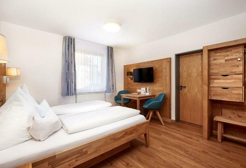 스탠다드 룸, Zur Rose