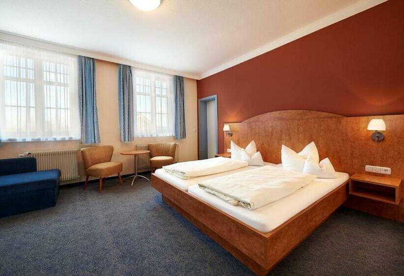 스탠다드 룸, Zur Rose